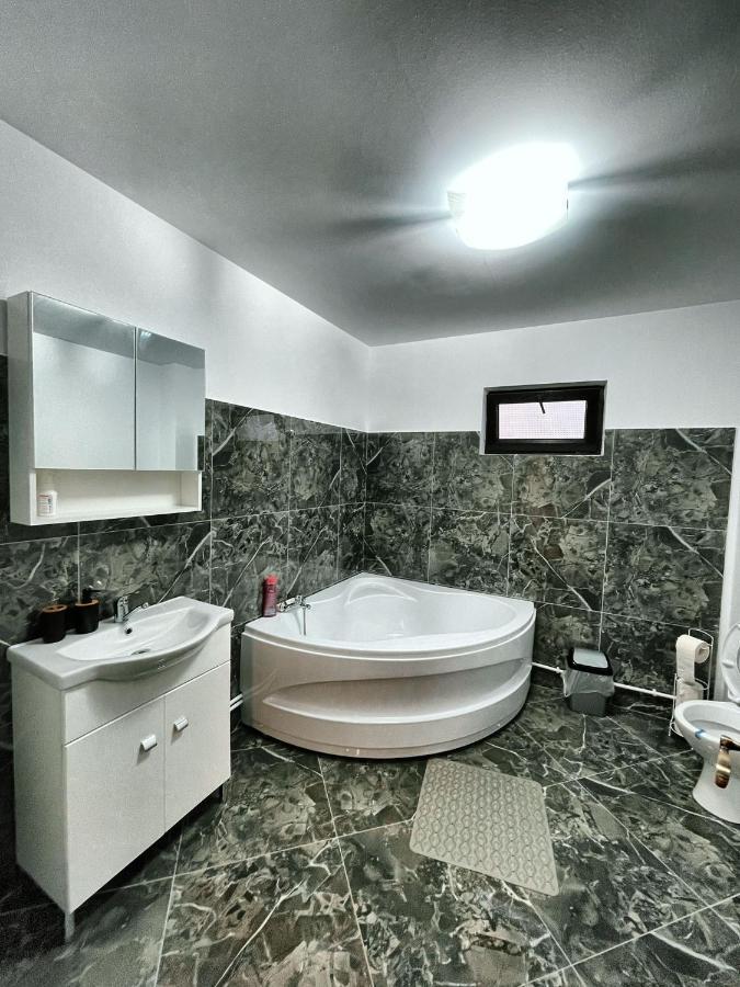 Casa Din Podirei Capu Cîmpului Exterior foto